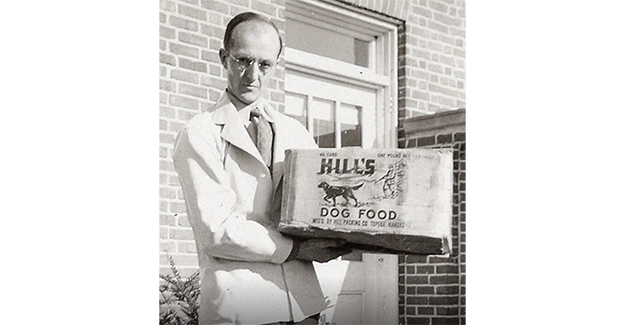 Mark Morris holding Hills food-Epi.jpg.png