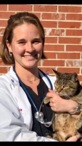 Brooke Appleton, an 2022 AAHA Proficiency in Primary Care student award winner