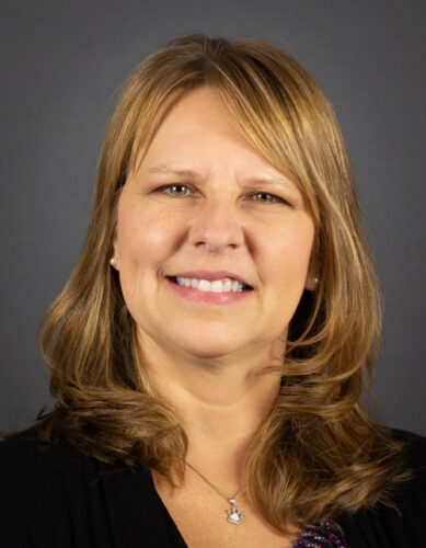 Headshot for Karen Loggins, LVT