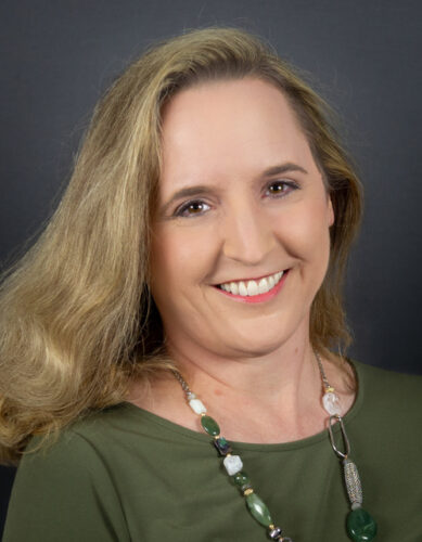 Headshot for Lisa Lopshire, CVPM
