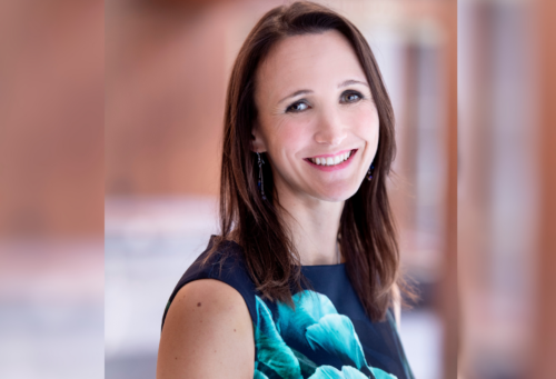Liz Barton veterinarian headshot