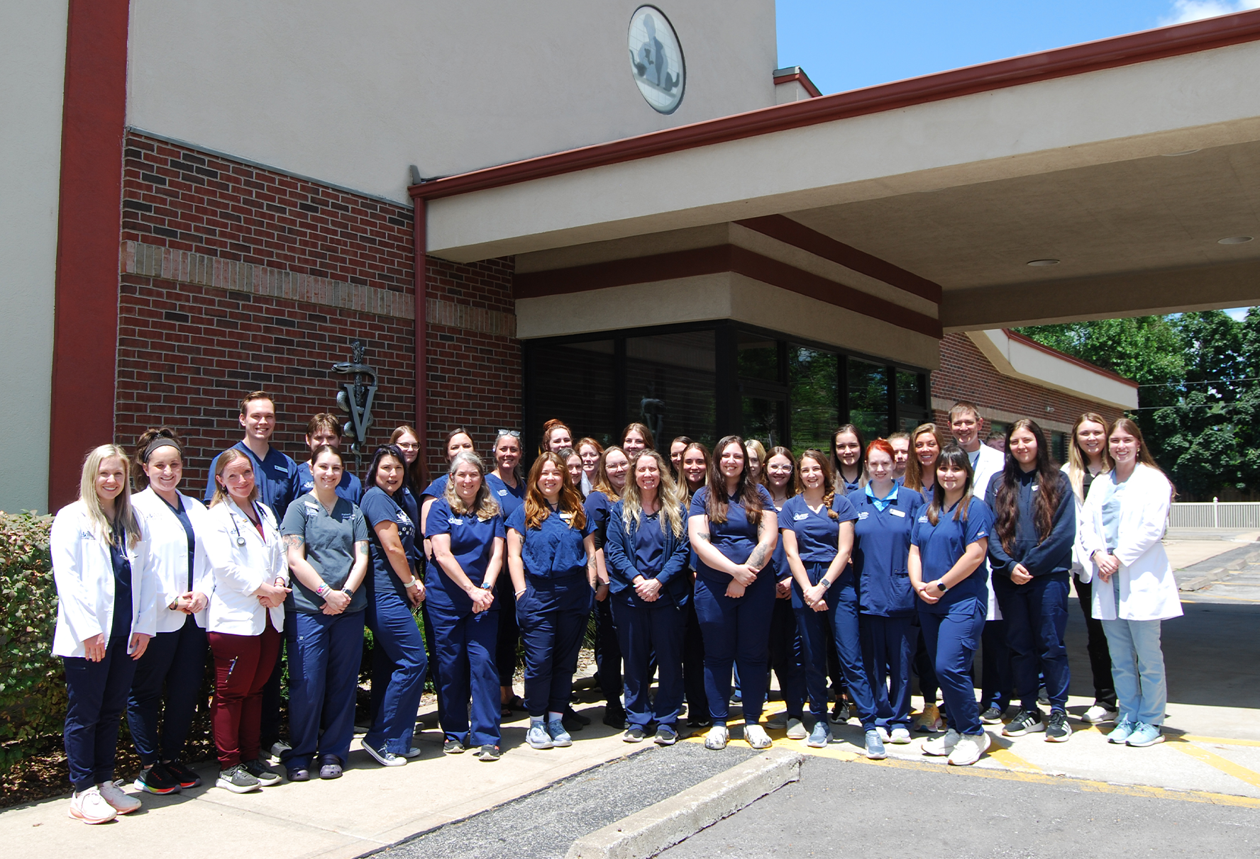 Blue Springs Animal Hospital & Pet Resort 
